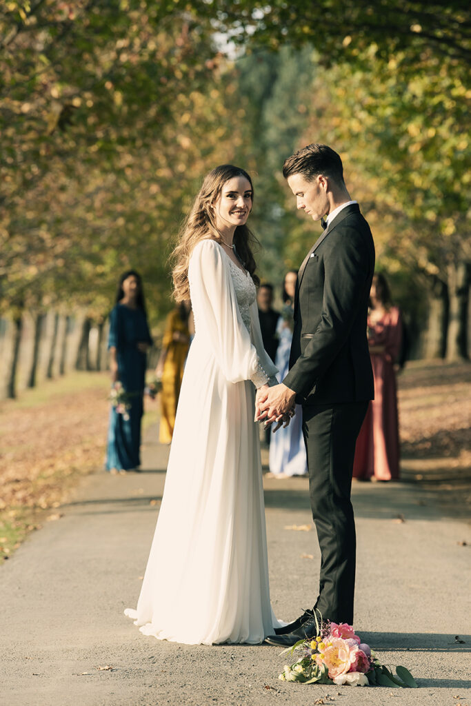 Timeless bride and groom portraits for J&L on their special day shot by Kevin Mark Pass Photography, bridal glam by Storm Pass Makeup. Providence country weddings